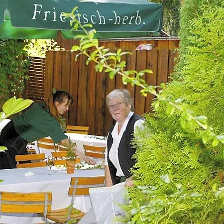 Hotel Der Heidkrug 3*