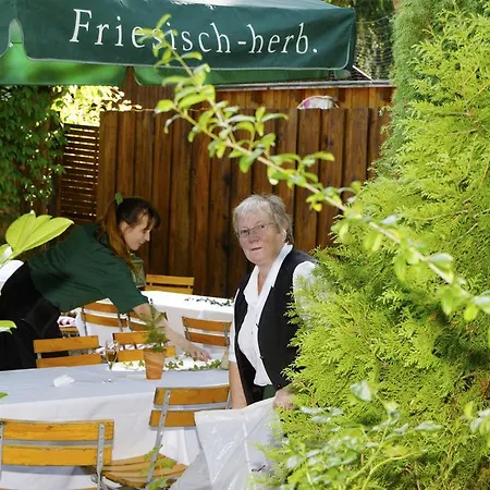 Der Heidkrug 3*